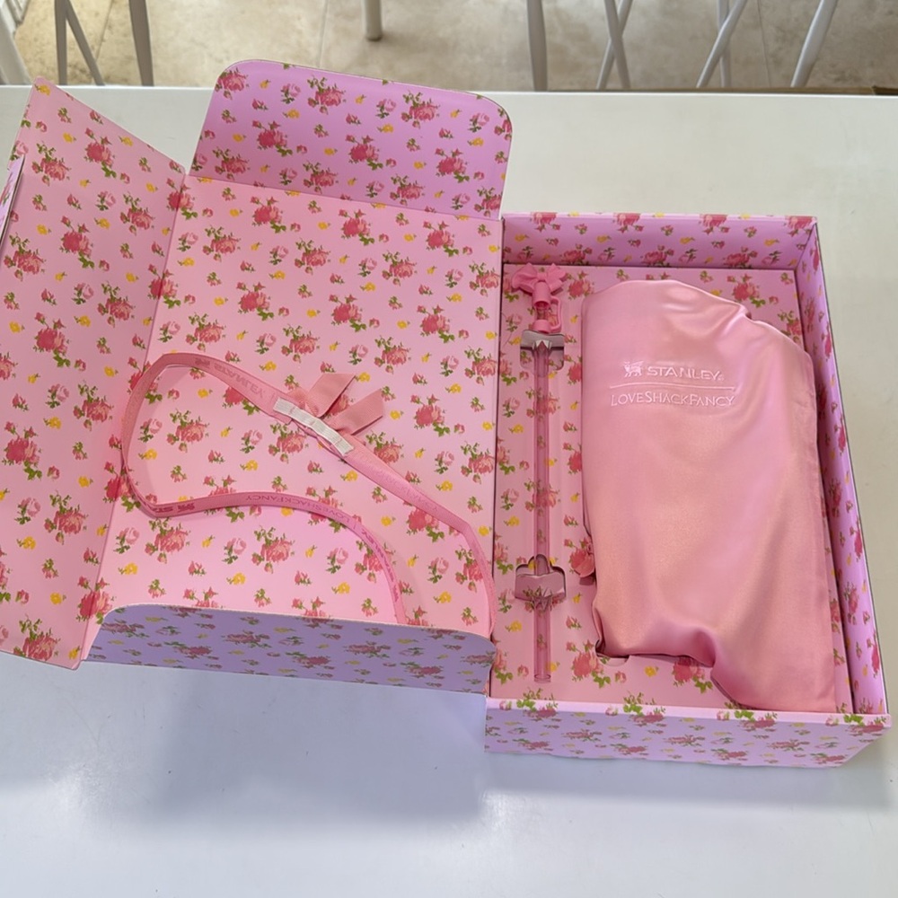 NIB Love Shack Fancy Stanley Quencher Tumbler 30oz Ibiza Sunset Pink Floral - Picture 5 of 5